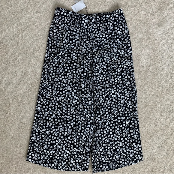 En Thread Floral Daisy Crop Wide Leg Pants - 6, 8 - Picture 4 of 4